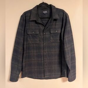 Woolrich Men's Dark Plaid Shirt Jacket